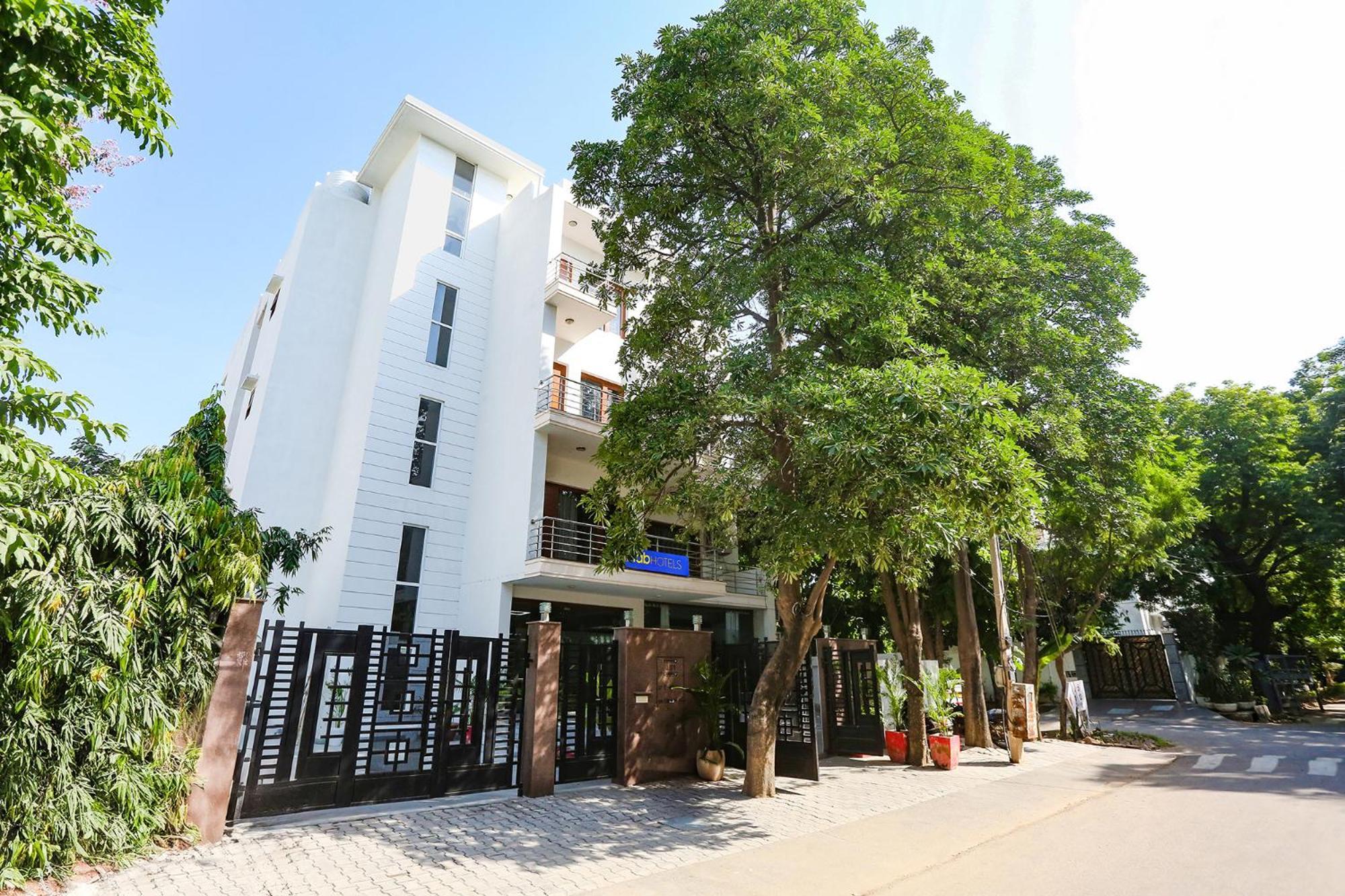 Fabhotel New Journey Hospitality Гургаон Екстериор снимка